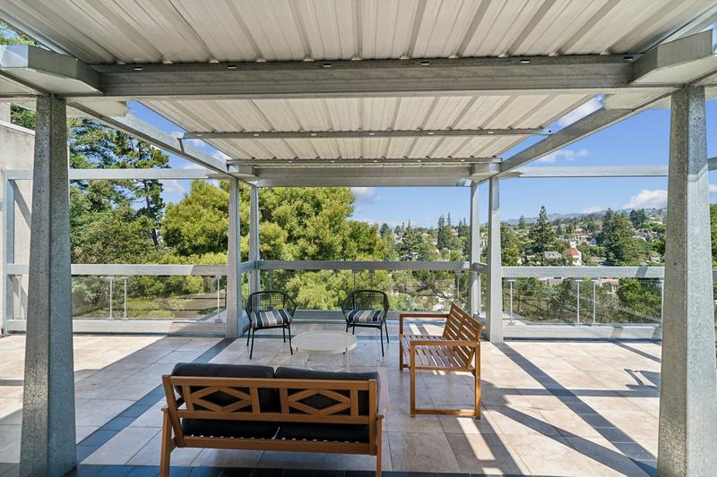 Rooftop deck